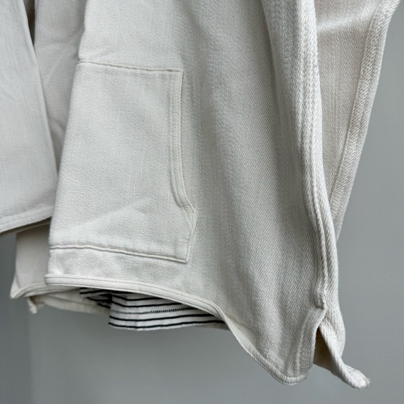 Levis Made Crafted Woven Cropped Sleeves Hoodie - Picture 9 of 13